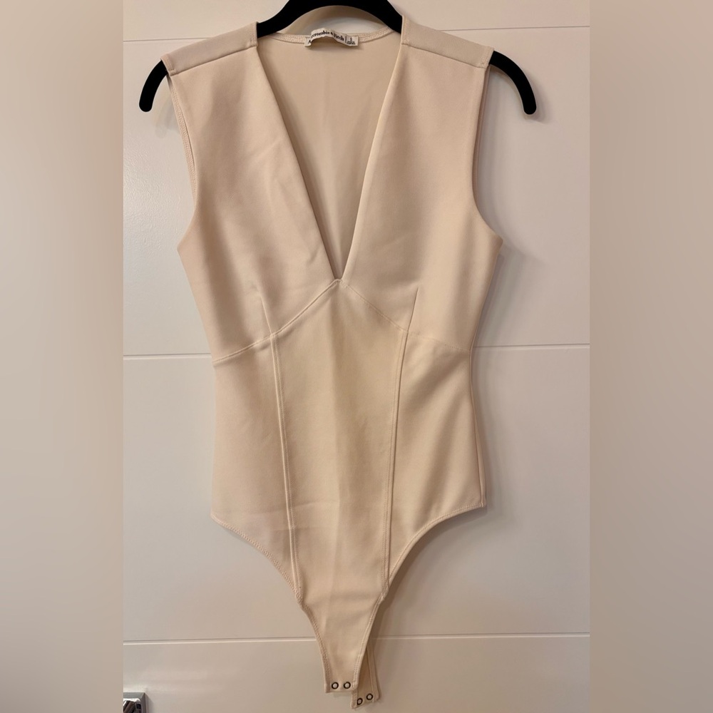 Abercrombie & Fitch Plunging Neckline Bodysuit